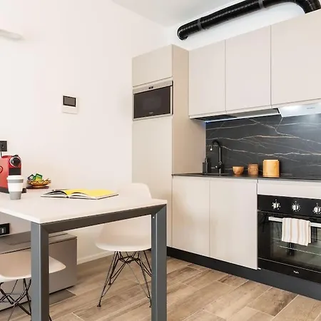Emotichome 7 Flexyrent Apartament Mediolan